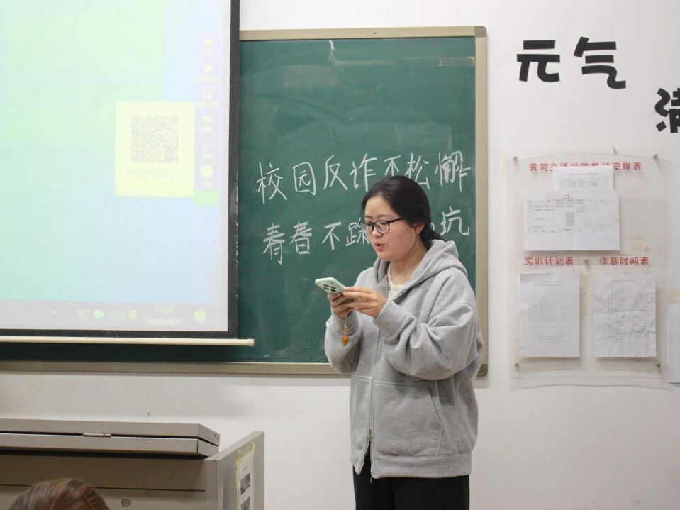 fbad2e6c2d59ccec009192a391ea2612.jpg